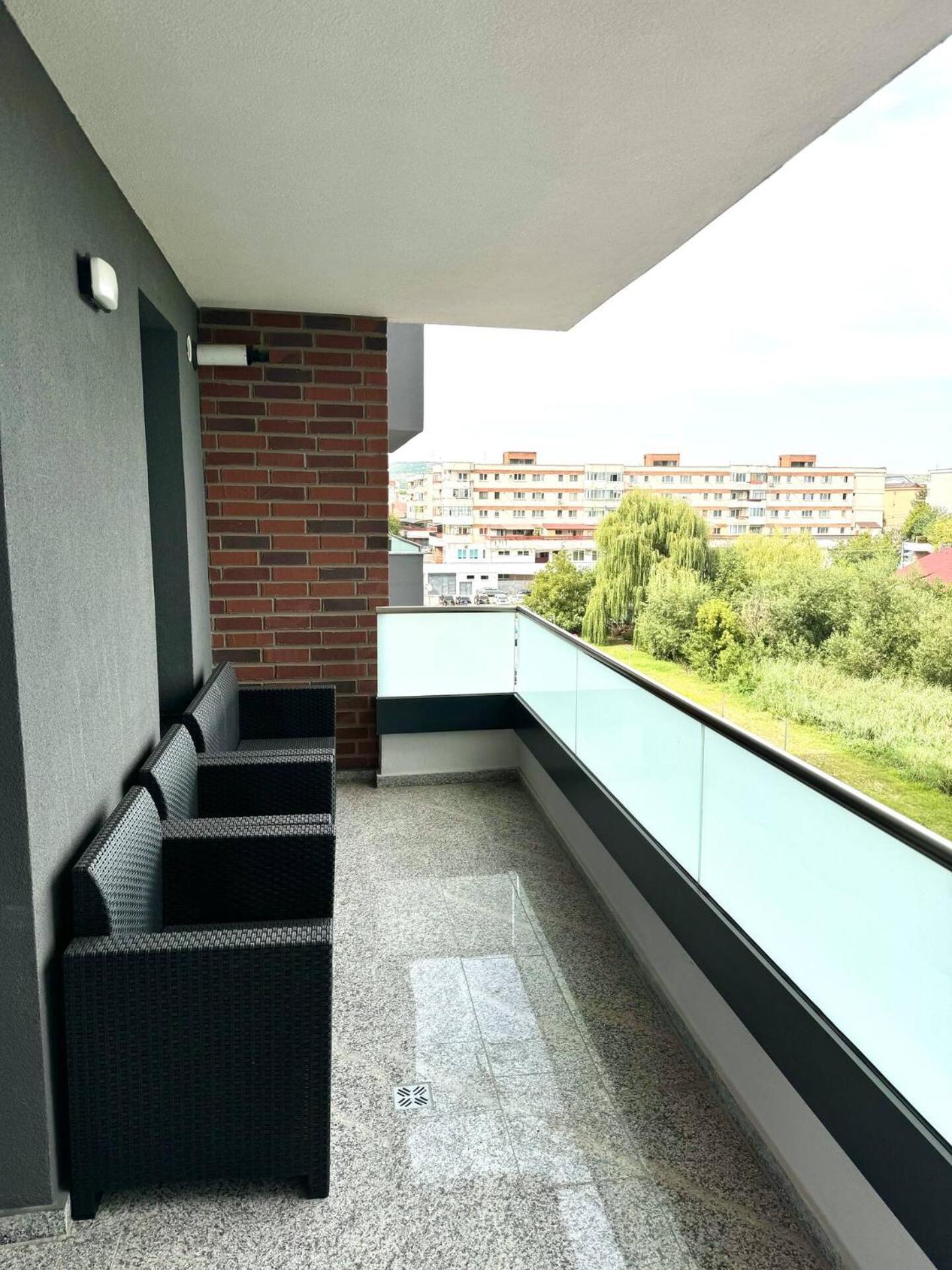 Lake View Luxury Apartament Cluj-Napoca Ngoại thất bức ảnh